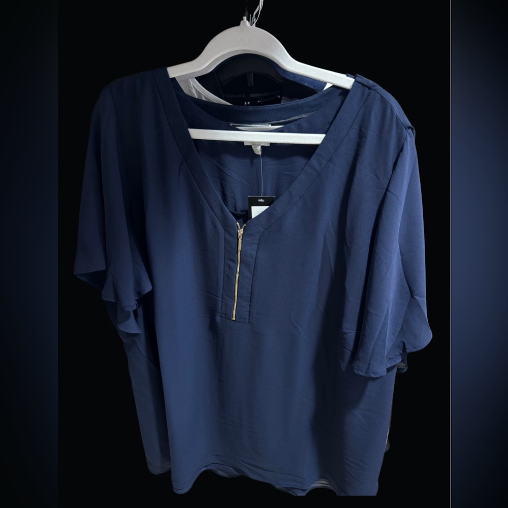 NWT Size 3X Navy Blue Short Sleeve Blouse with Gold Zipper
